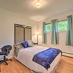 Albany Home With Fenced Yard And Patio - Pets Welcome!