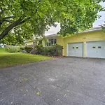 Albany Home With Fenced Yard And Patio - Pets Welcome!