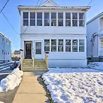 Charming Albany Retreat About 3 Mi To Downtown!