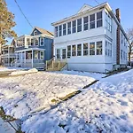 Charming Albany Retreat About 3 Mi To Downtown!
