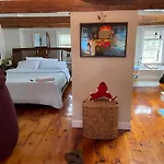 The Historic Jesse Buel Farmhouse W Heated Pool
