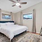 Vacation Home In Albany