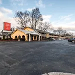 Red Carpet Inn & Suites Albany Airport