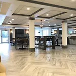 Cresthill Suites Suny University Albany