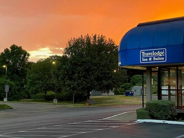 Travelodge & By Wyndham * Albany