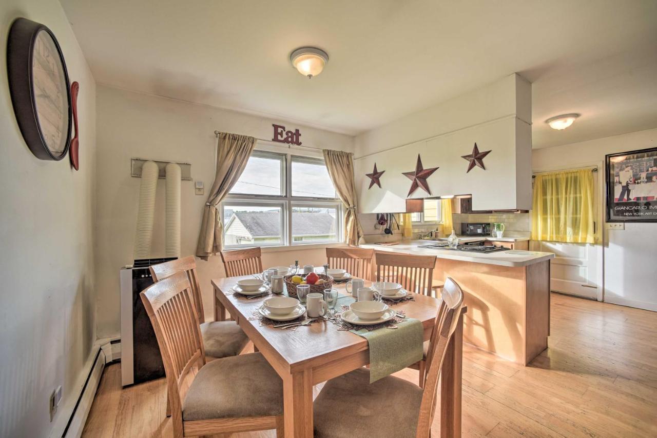 With Fenced Yard And Patio - Pets Welcome! Holiday home
