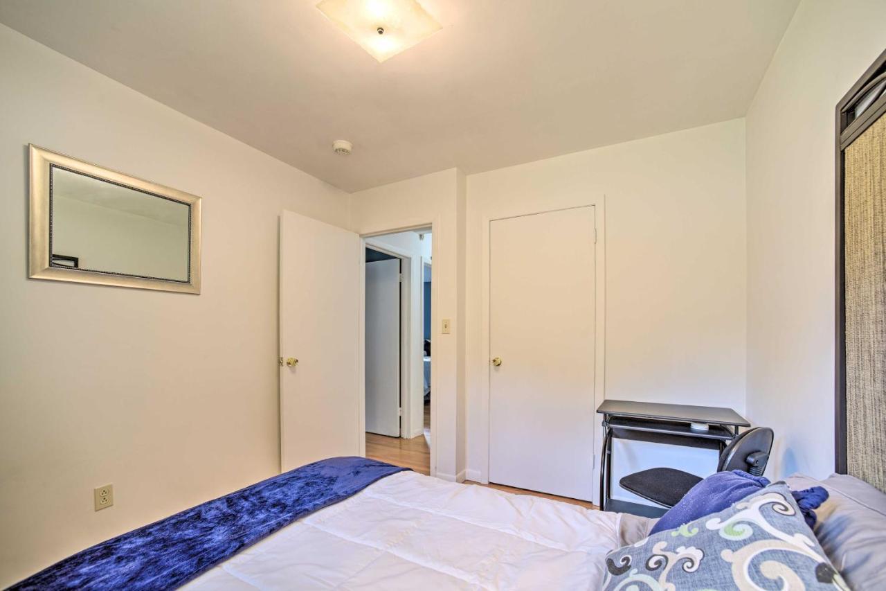 With Fenced Yard And Patio - Pets Welcome! Holiday home *