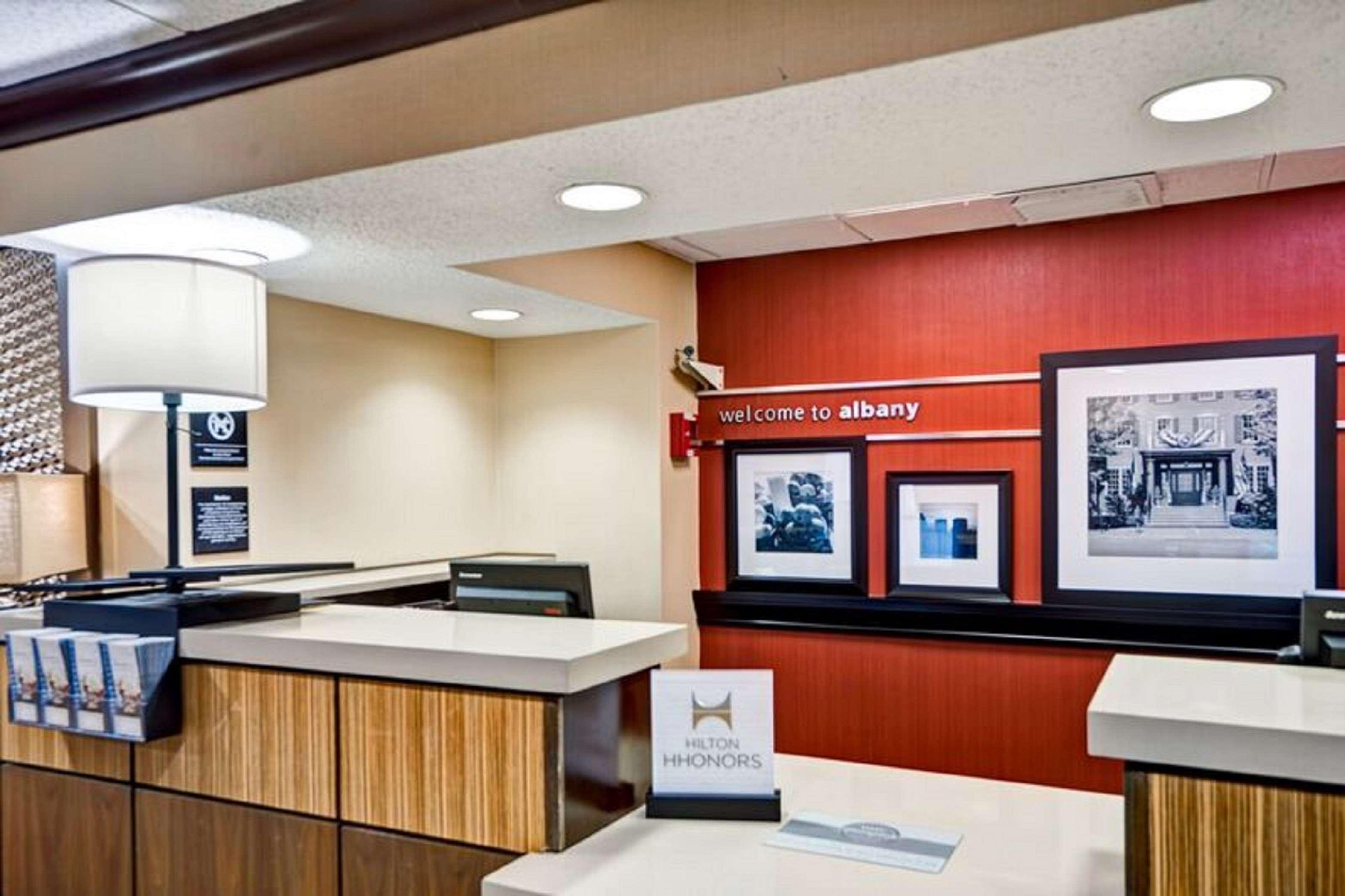Hotel Hampton Albany-wolf Road 3*