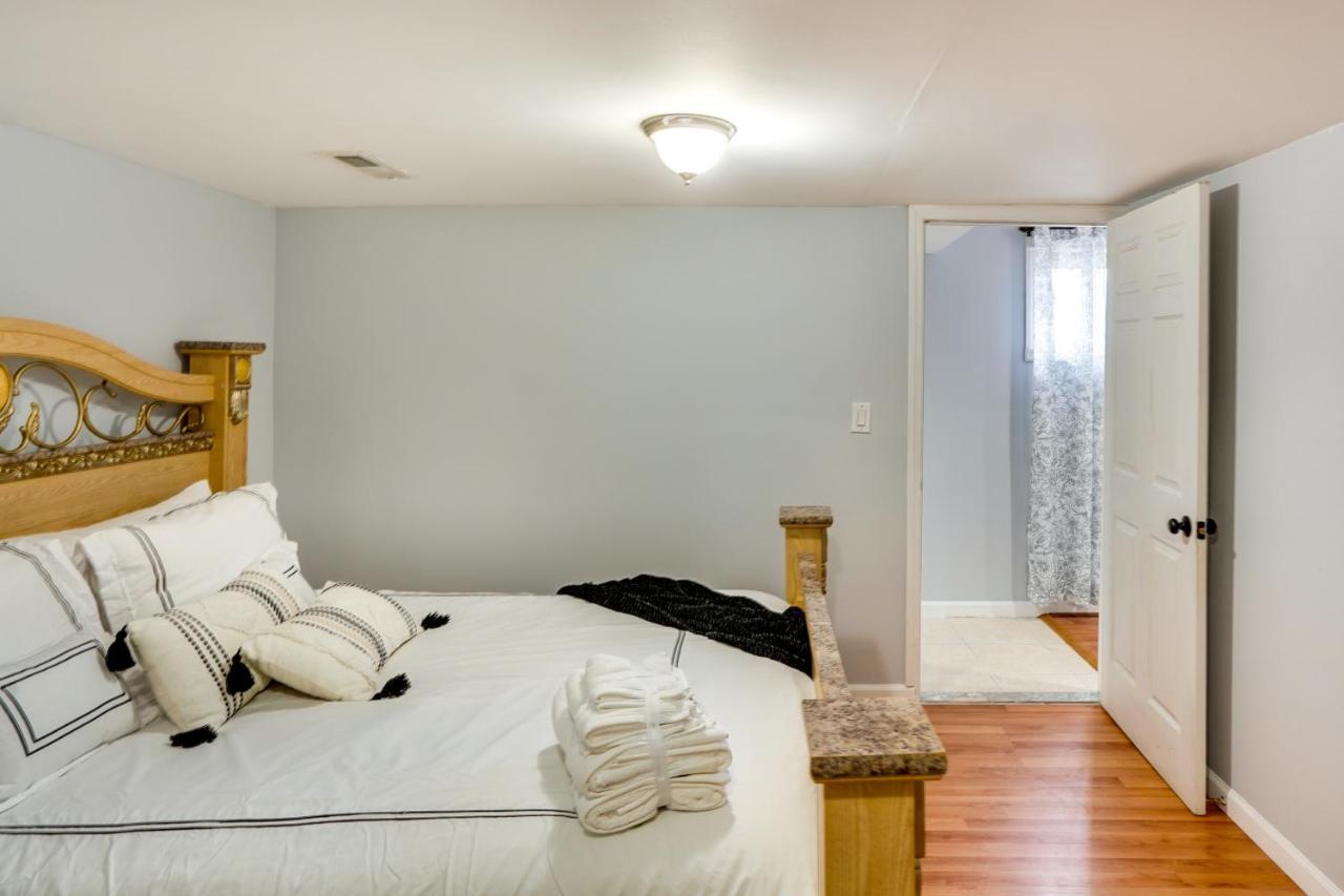 Apartment Cozy Vacation About 5 Mi To Downtown!