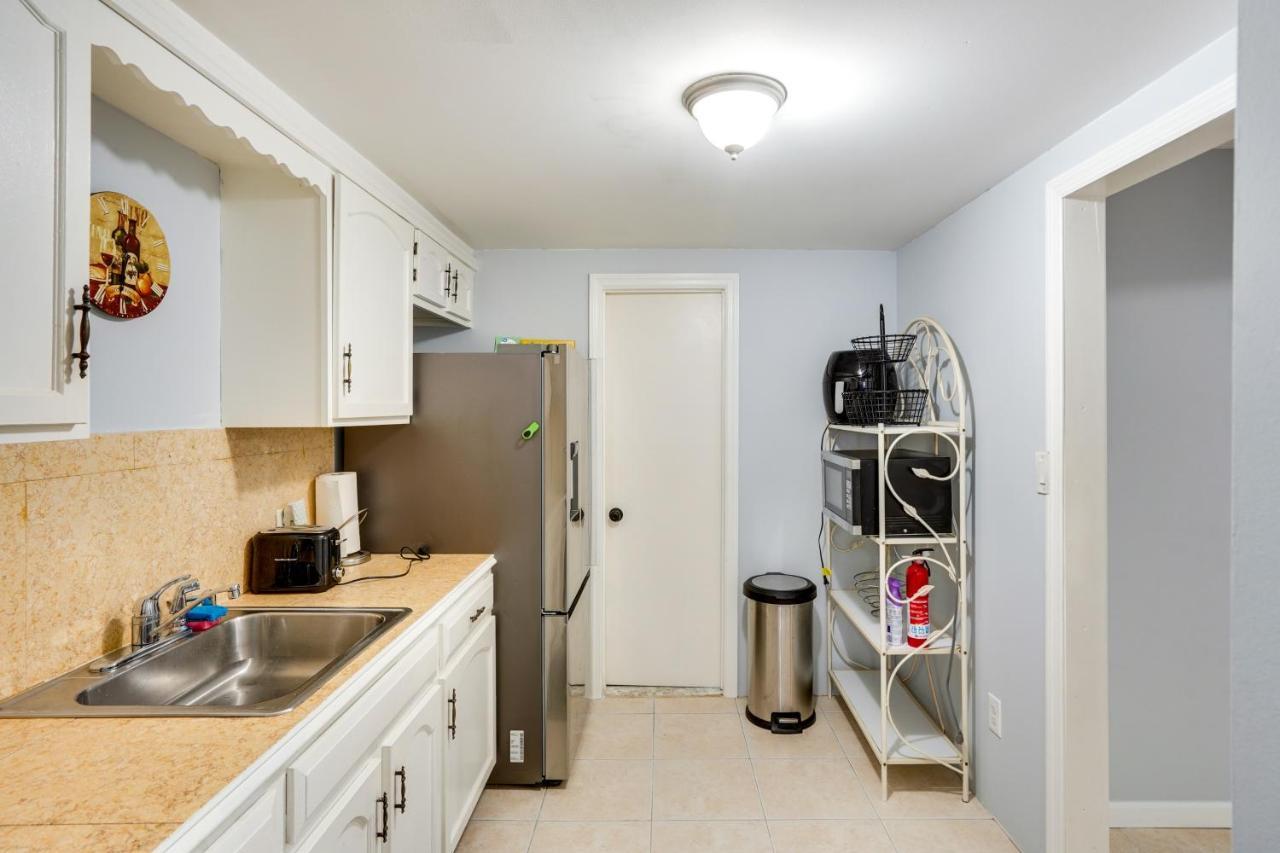 Apartment Cozy Vacation About 5 Mi To Downtown! *
