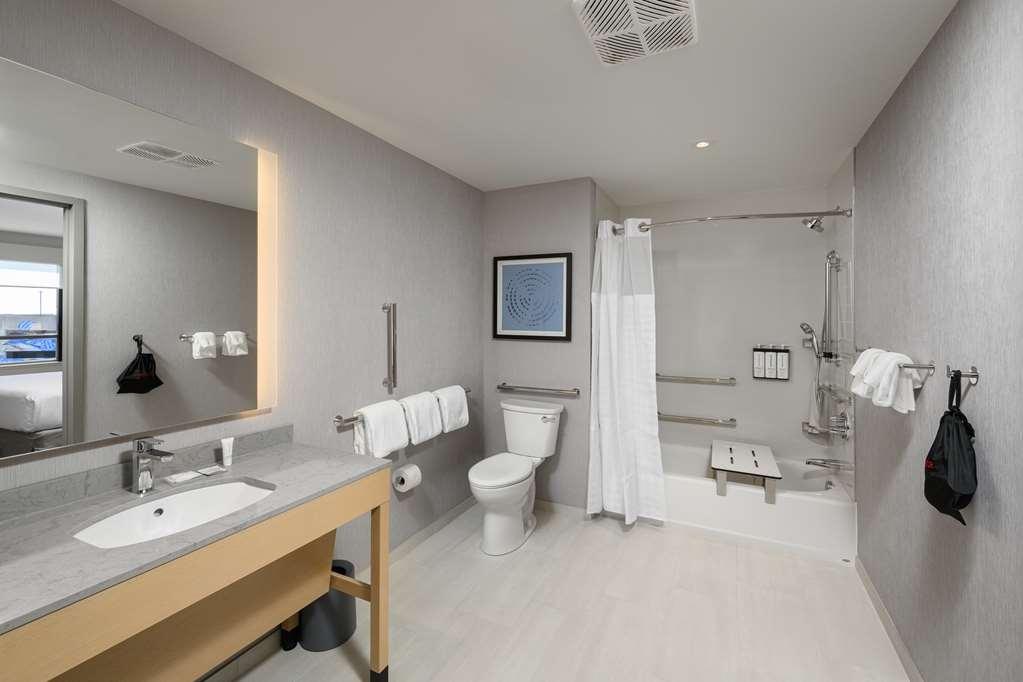 Hyatt Place *