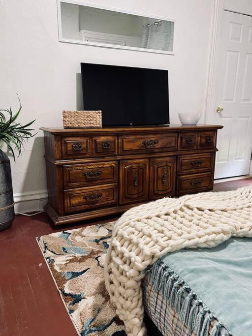 Cozy 1br With Patio In The Heart Of * Albany
