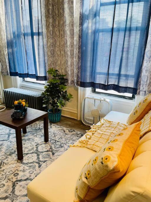 Cozy 1br With Patio In The Heart Of Apartment *