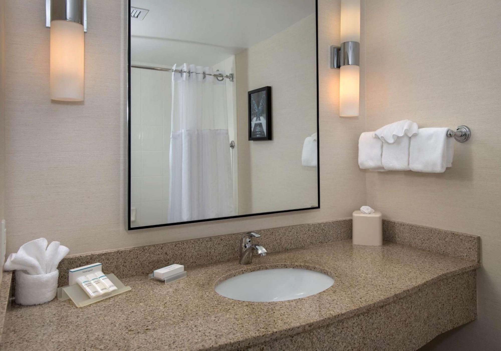 Hilton Garden Medical Center Hotel