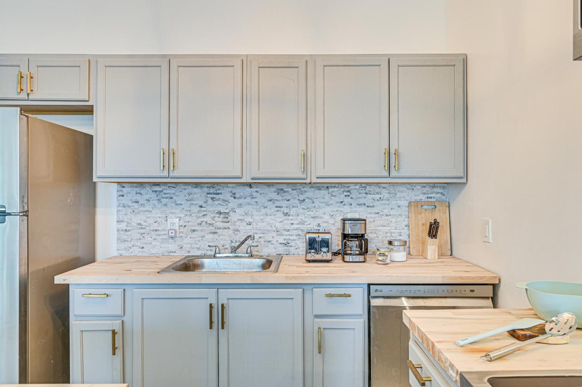 Downtown Vacation - Chic And Walkable! Albany