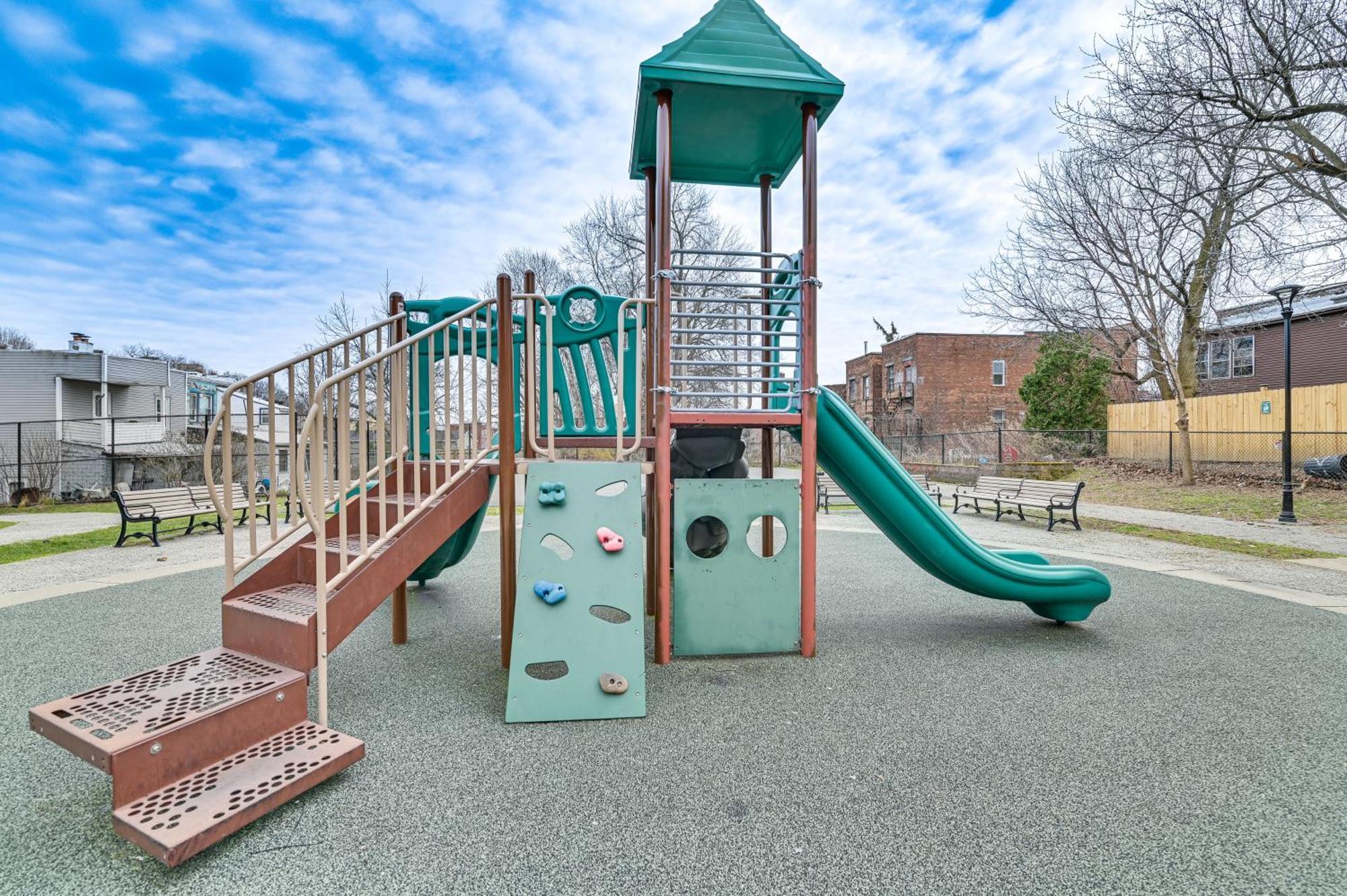 Downtown Vacation - Chic And Walkable! Holiday home