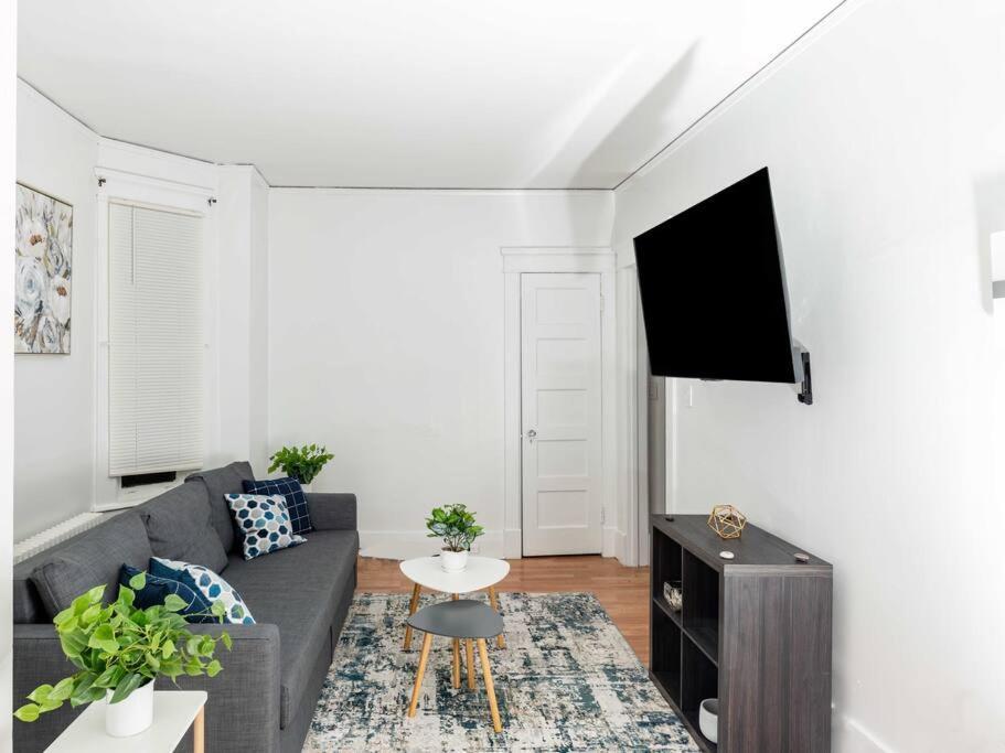 Cozy Remote Workplace *