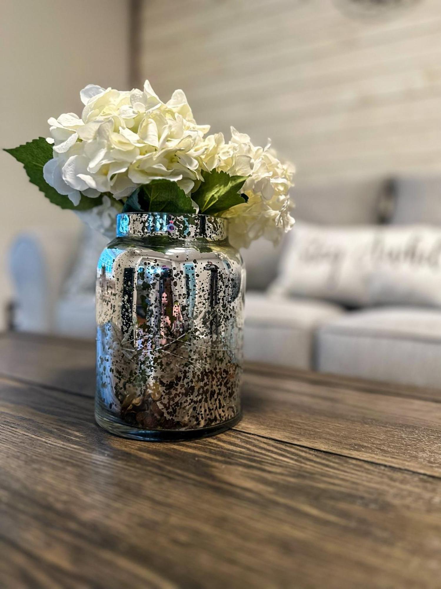 Apartment The Allen House - 3 Bedroom - 2 Full Bath - Private Gorgeous - Sleeps 8 Albany