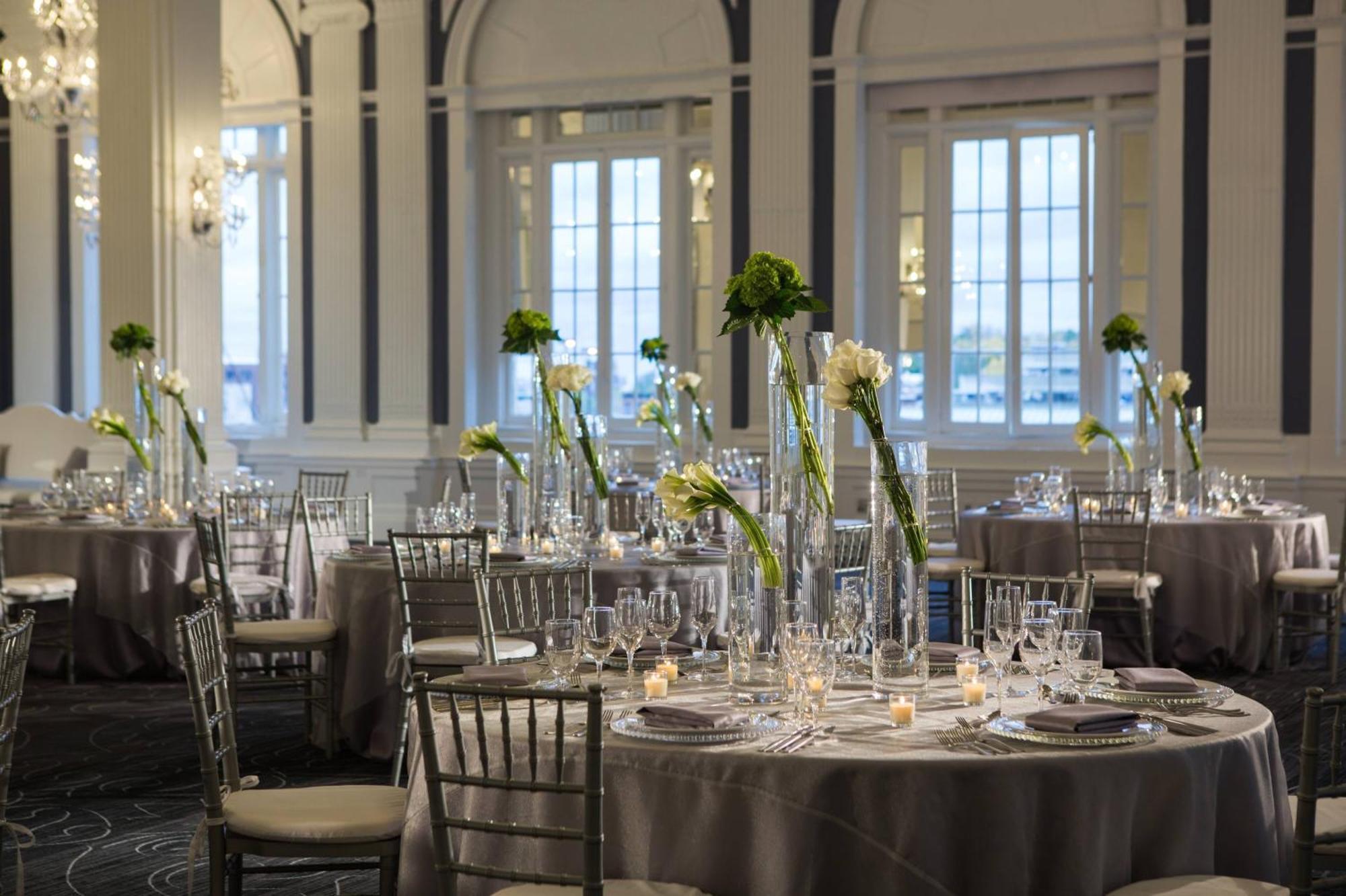 Renaissance 4* Albany