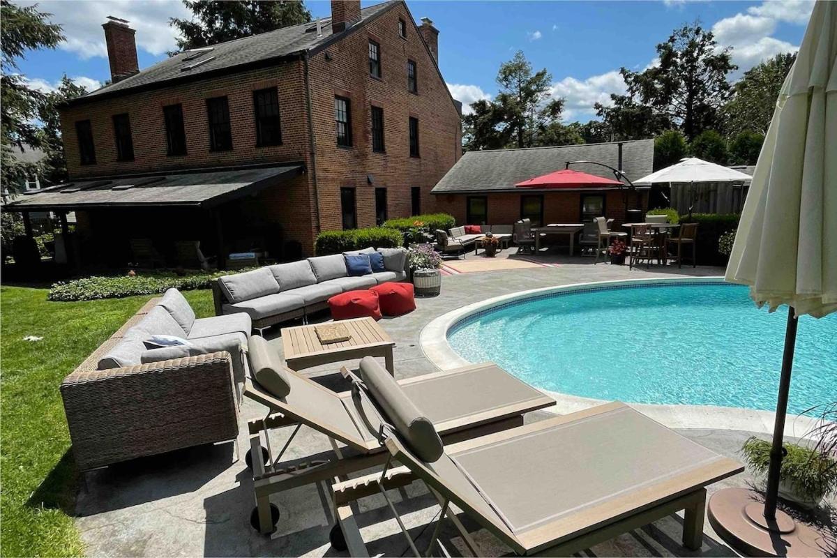 The Historic Jesse Buel W Heated Pool Holiday home *