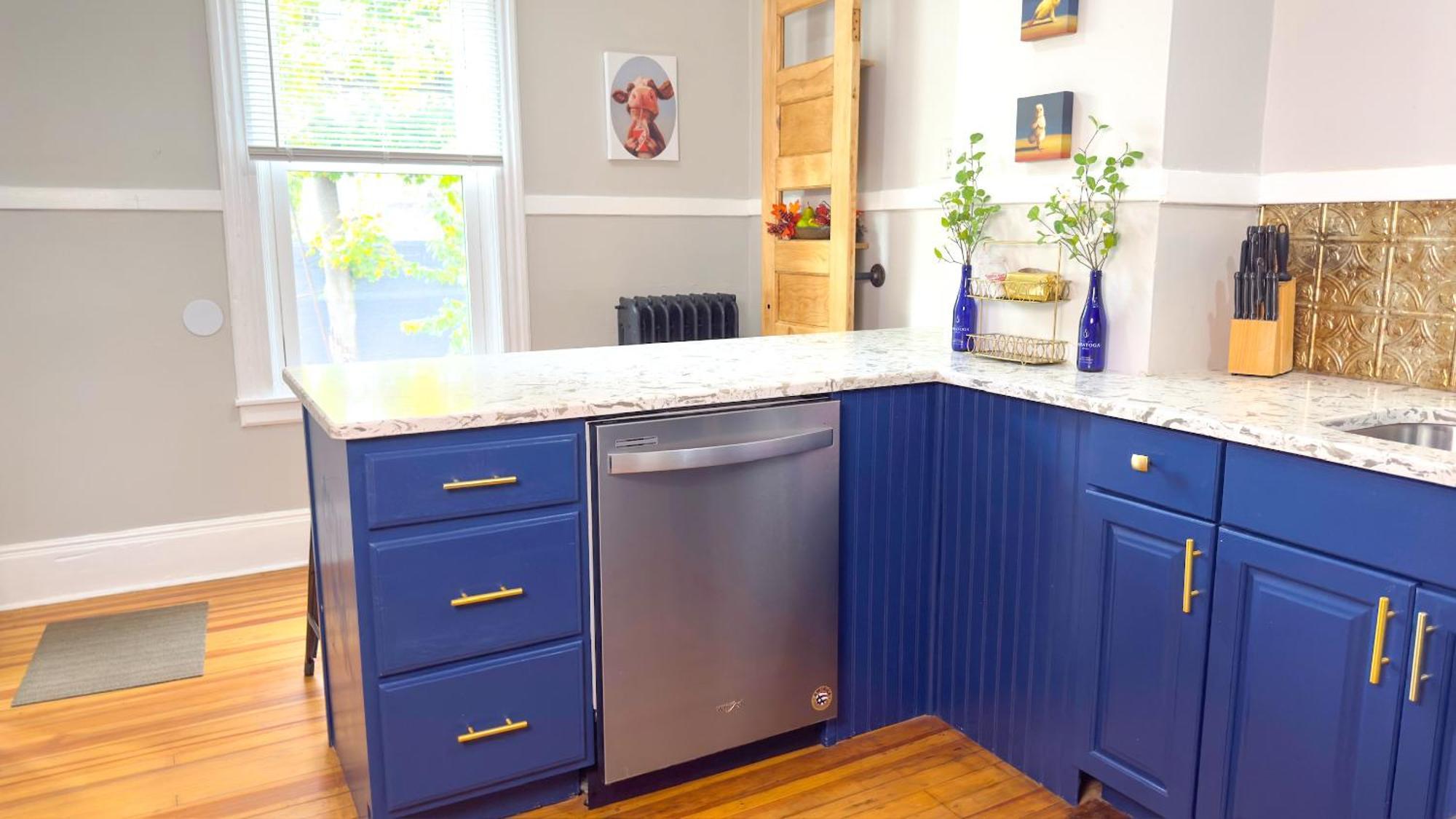 The Rustic Ny - 3 Bedroom Private Second Floor *