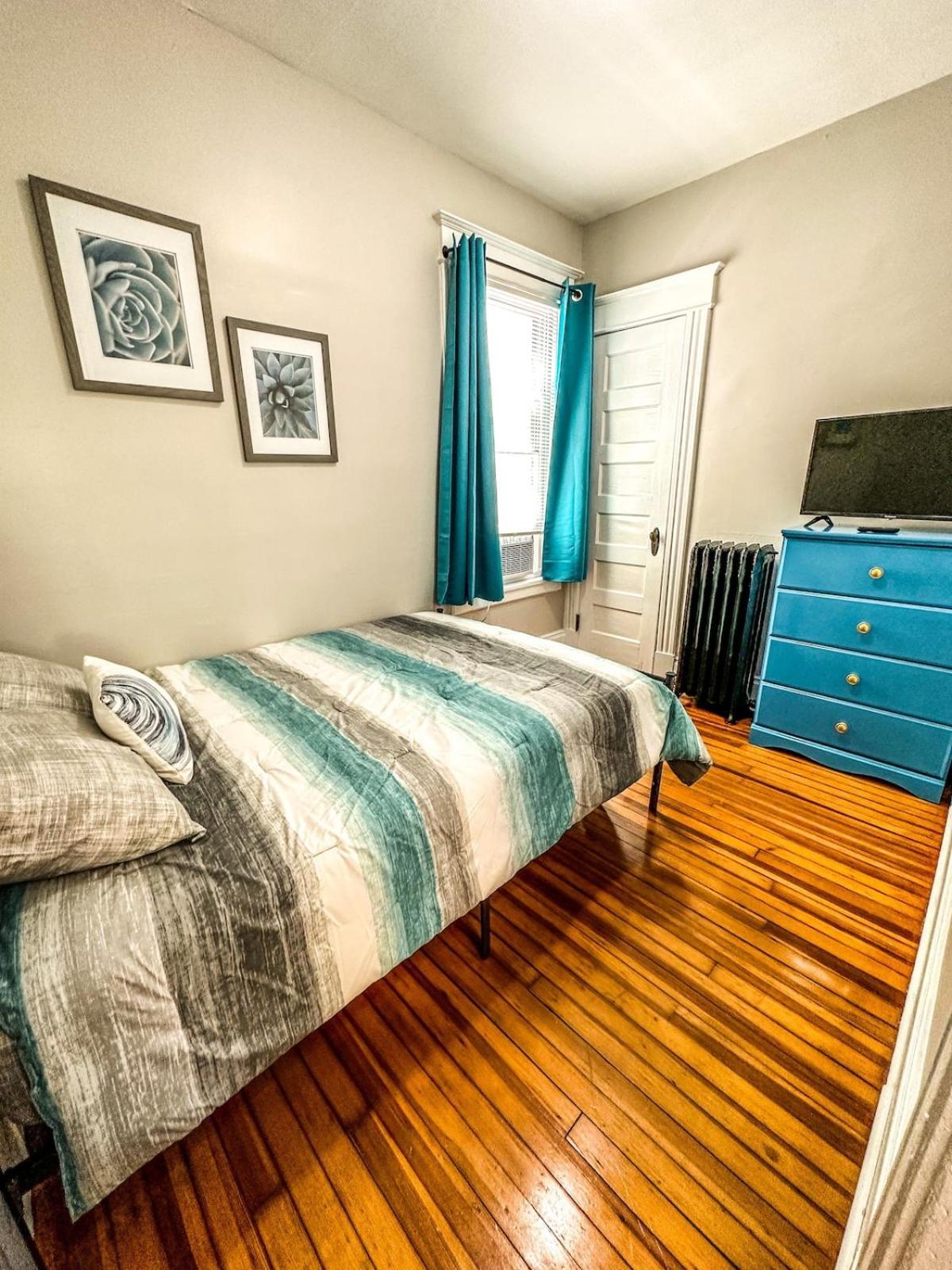 The Red House Ny 4 Bedroom Private Apartment Albany