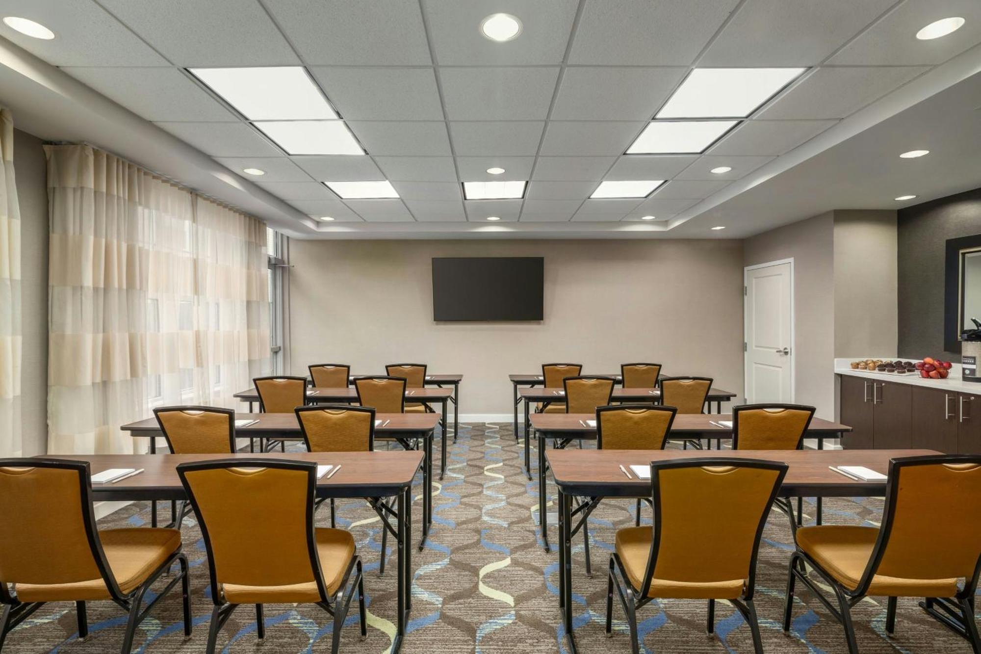 By Marriott Washington Avenue 3*