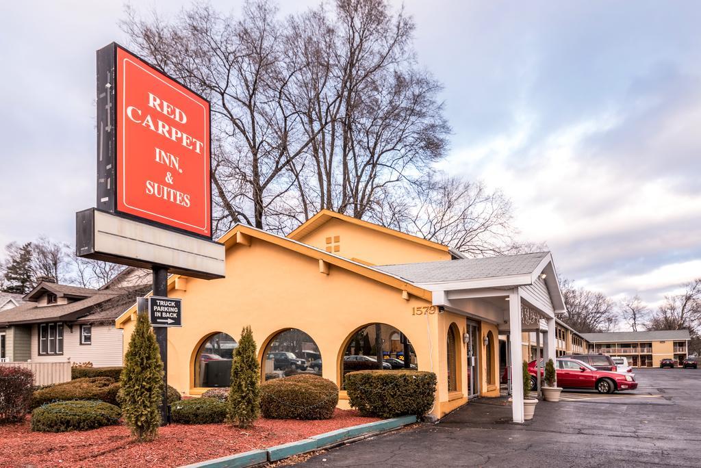 Red Carpet Inn & Suites Albany Airport 2*