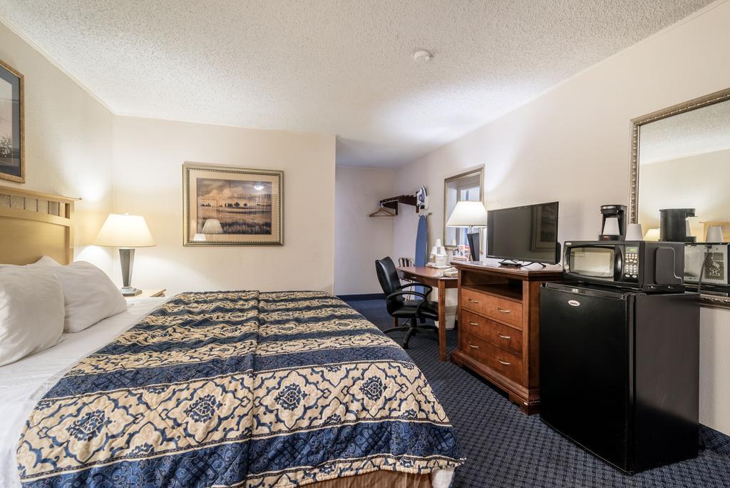 Red Carpet Inn & Suites Albany Airport Motel Albany