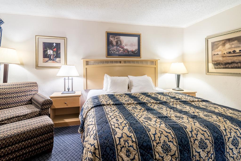 Red Carpet Inn & Suites Albany Airport Albany