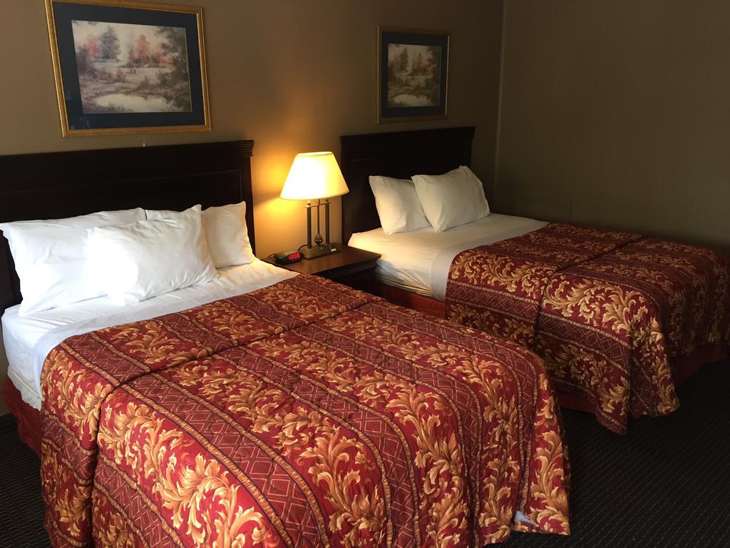 Red Carpet Inn & Suites Albany Airport Motel