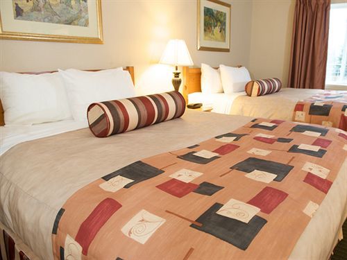 Cresthill Suny 3* Albany