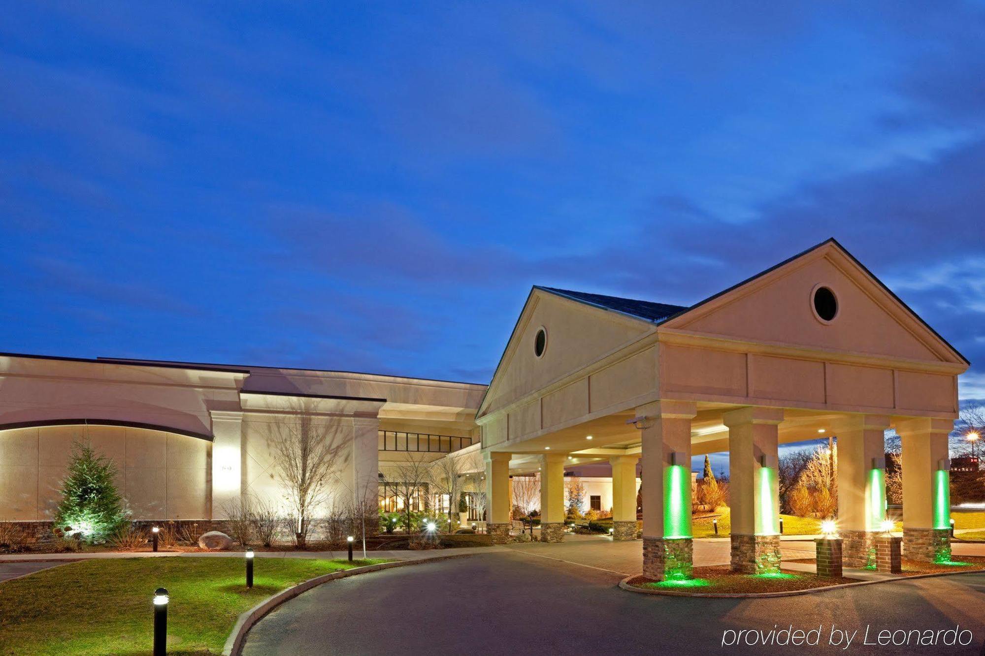 Red Lion Hotel