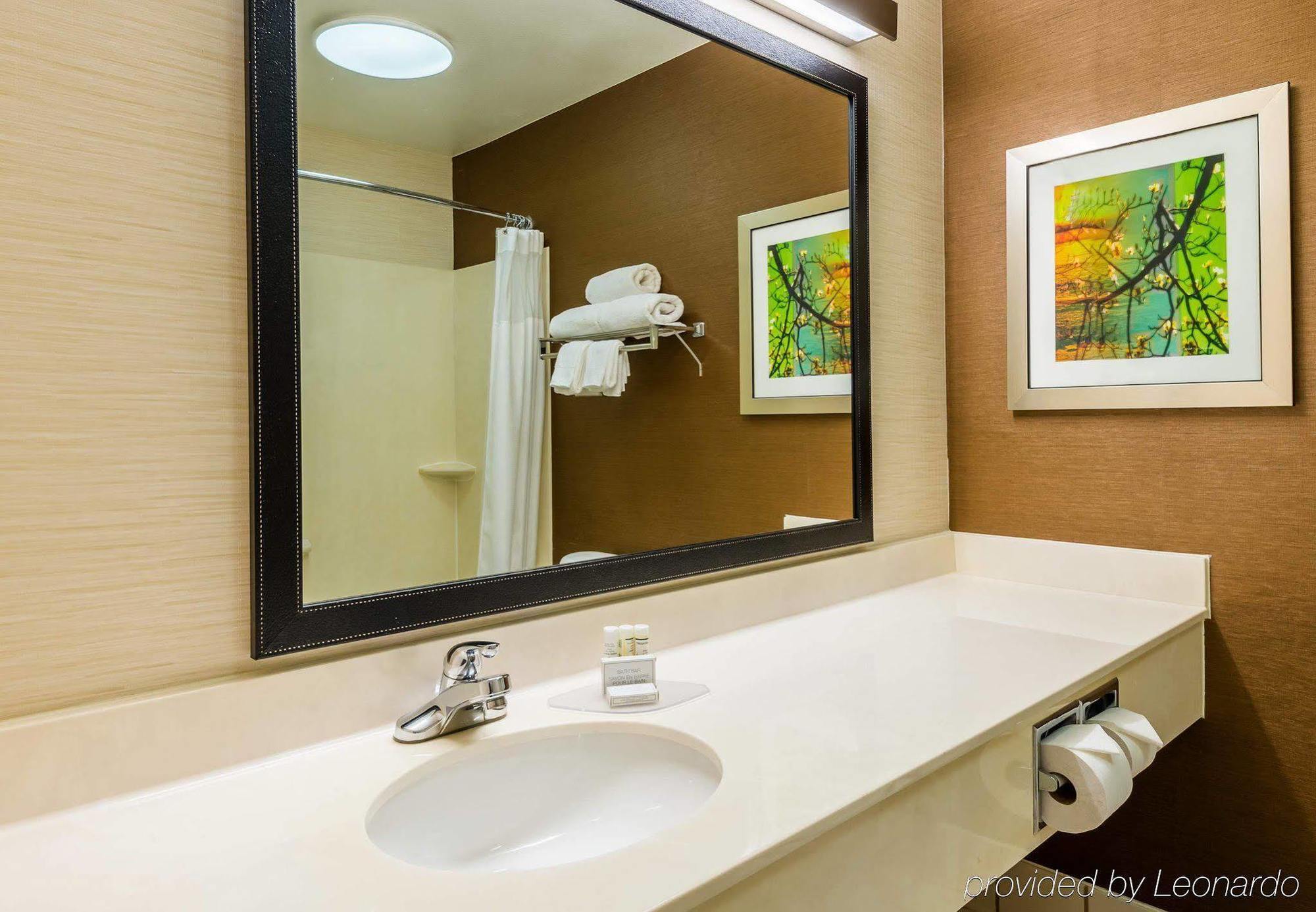 Hotel Luna Albany