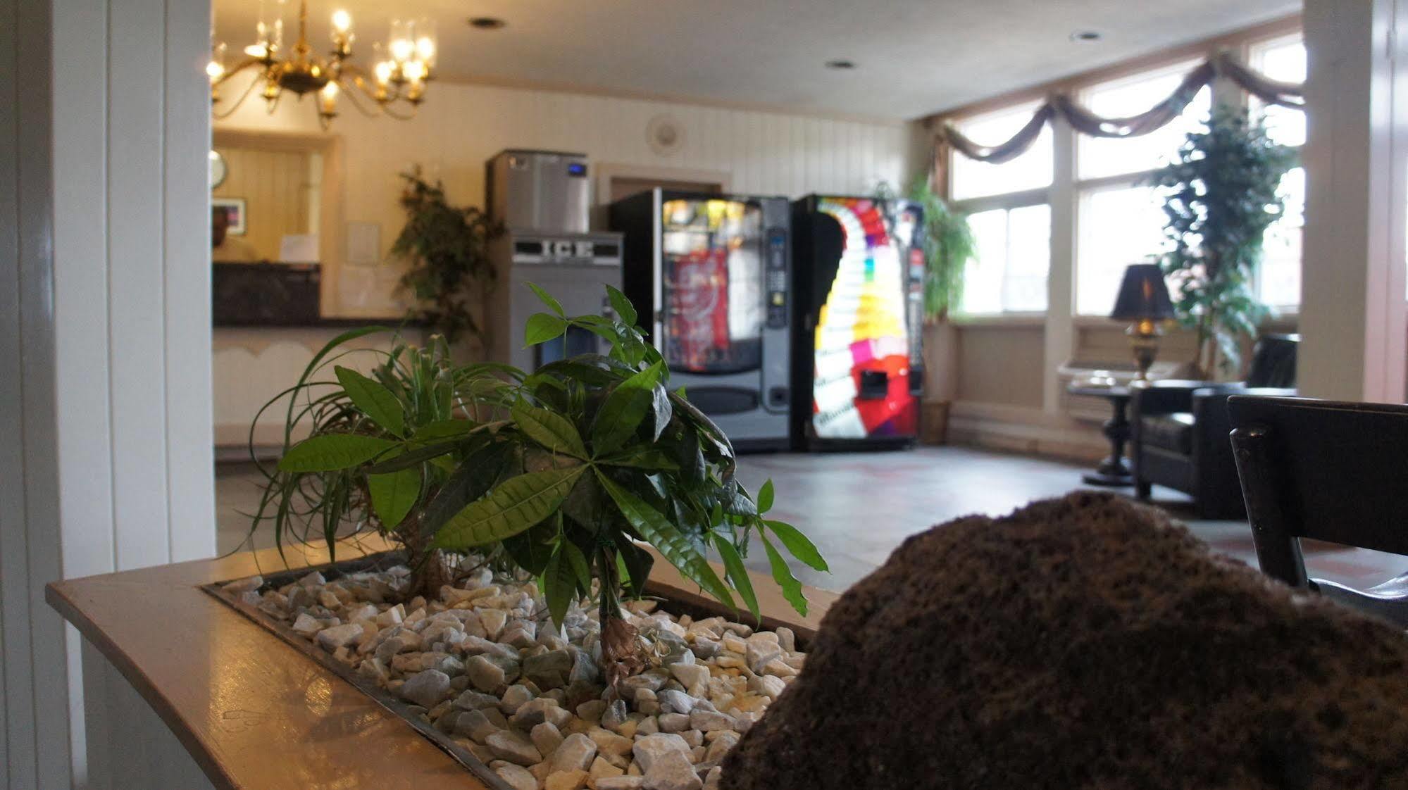 Red Carpet Motel Albany
