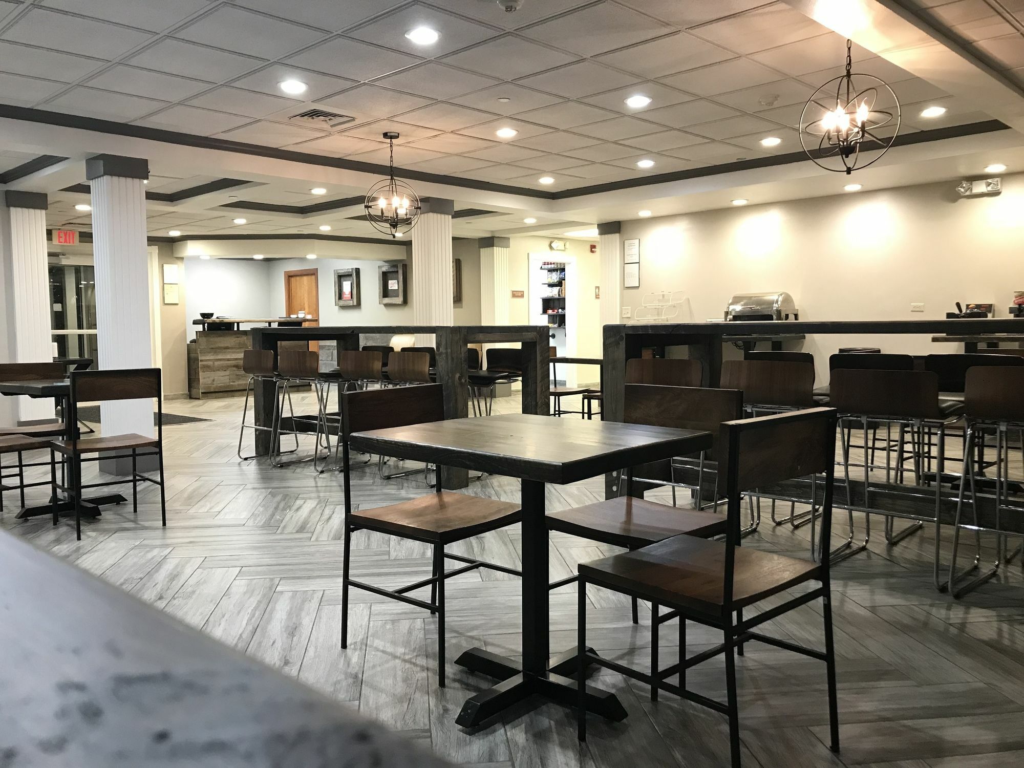 Hotel Cresthill Suny