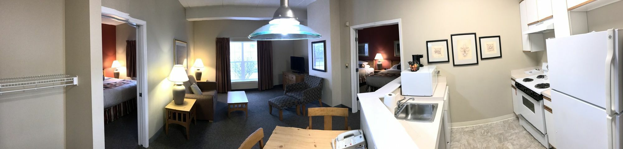 Cresthill Suny 3* Albany
