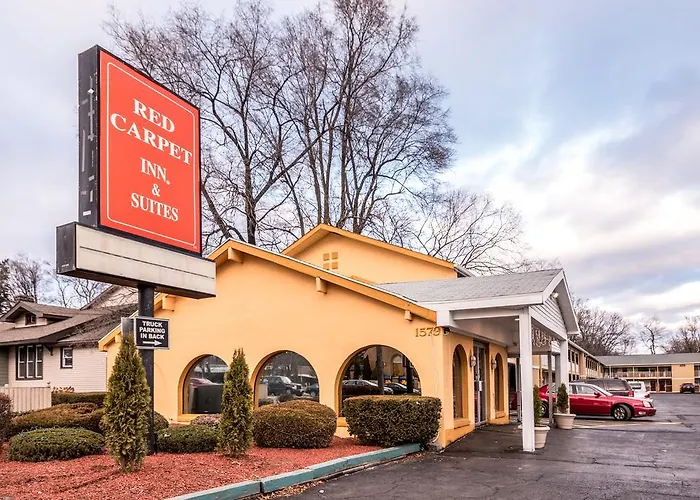 Red Carpet Inn & Suites Albany Airport