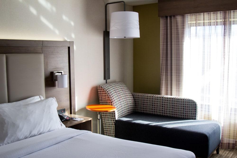 Country & By Radisson, Downtown New York