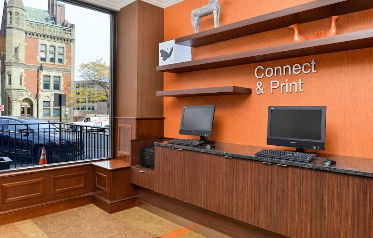 Hotel Fairfield & By Marriott Downtown 3*