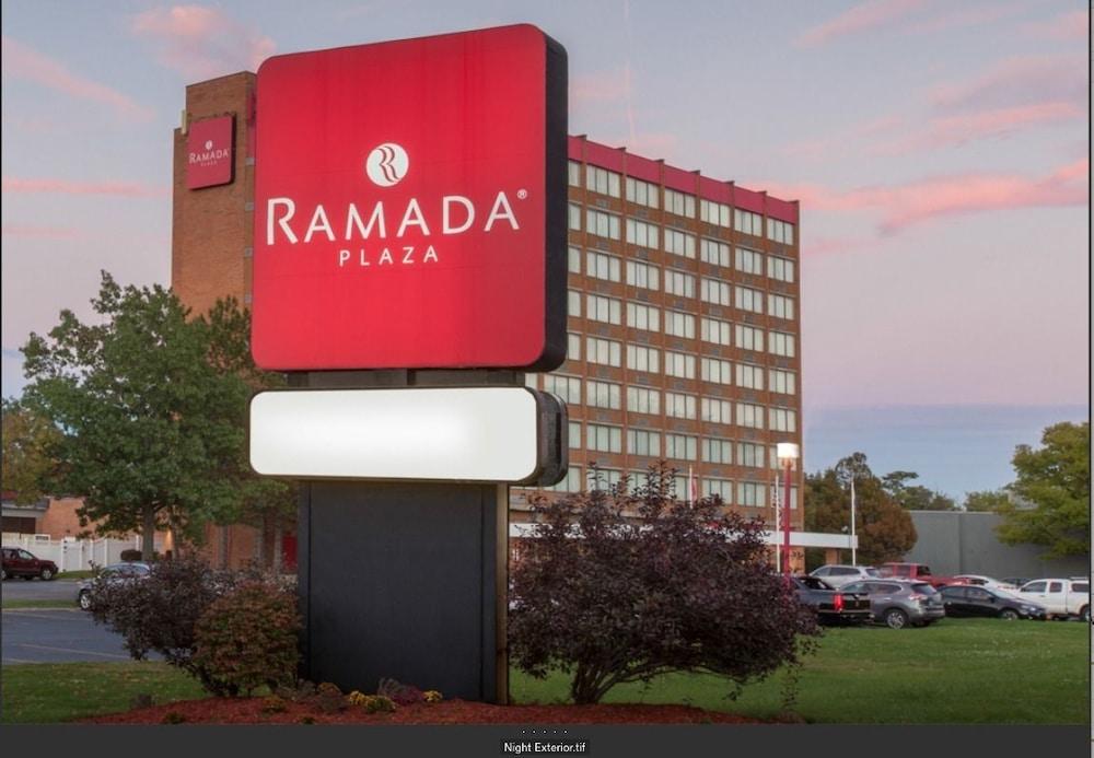 Ramada Plaza By Wyndham Hotel 2*