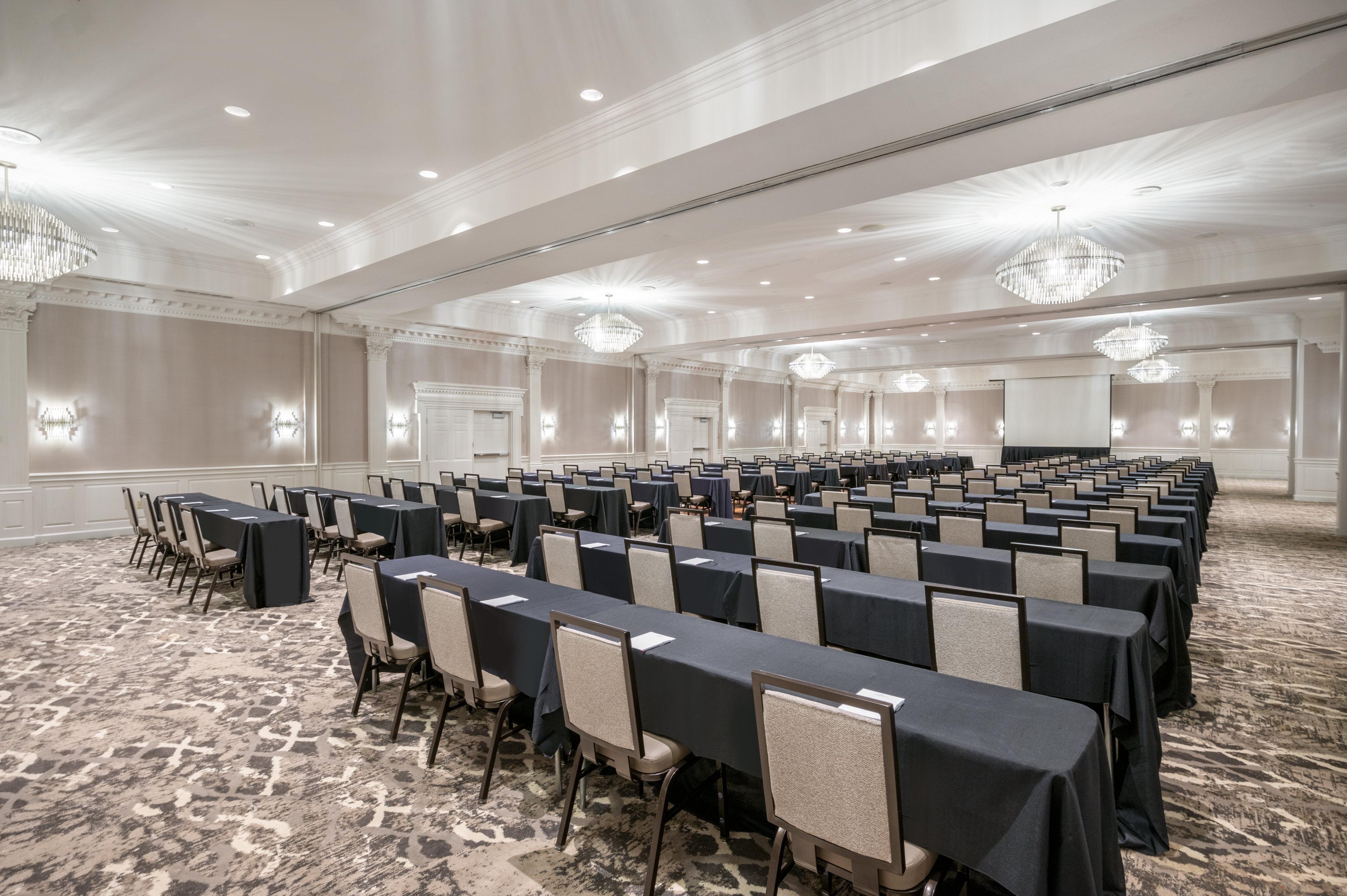 Crowne Plaza - The Desmond Hotel 3*