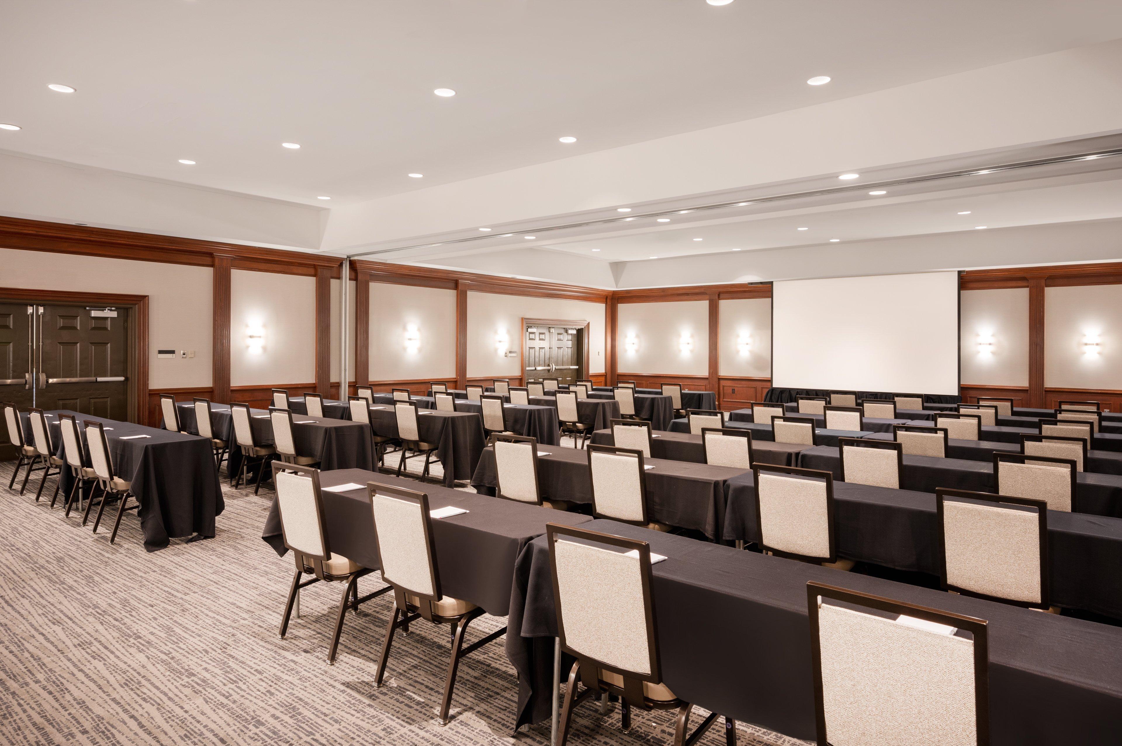 Crowne Plaza - The Desmond Hotel Albany