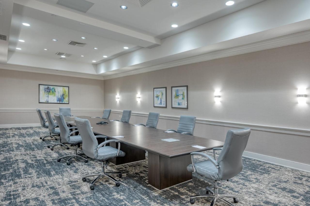 Crowne Plaza - The Desmond Hotel