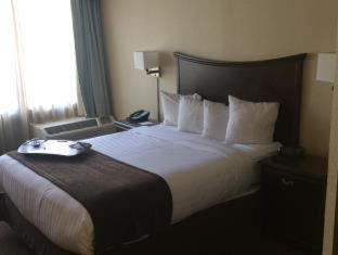 Airport Hotel 3*