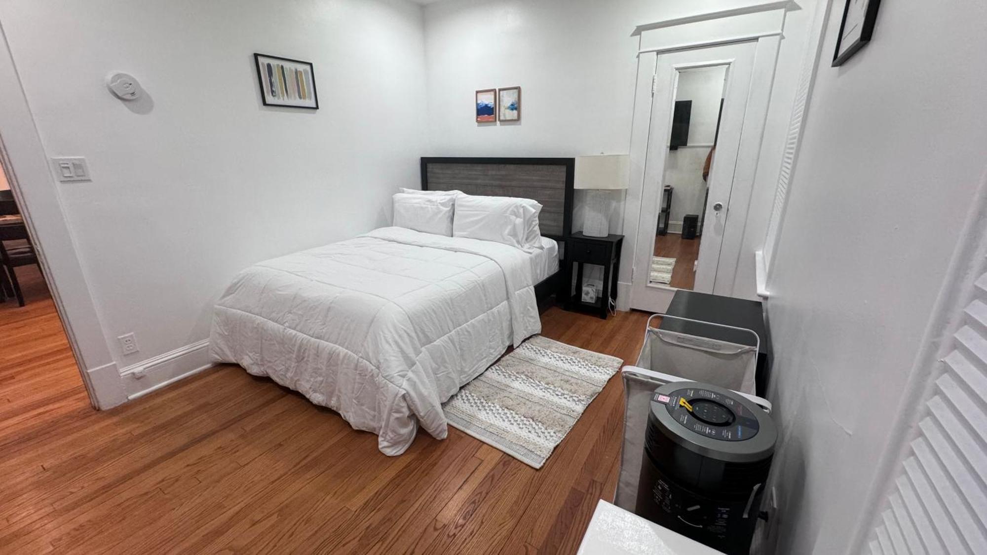 Apartamento Modern And Cozy Pine Hills From Early 1900s Albany
