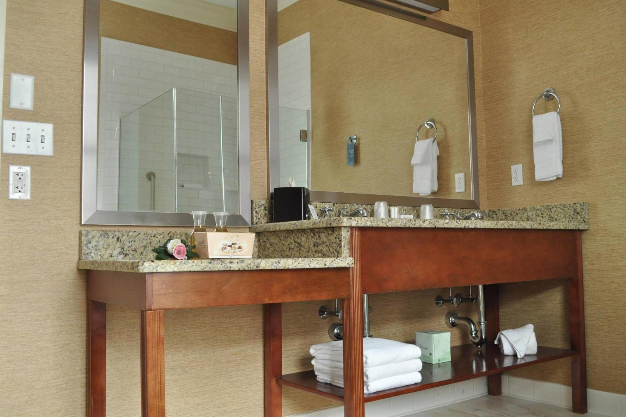 Fairfield & By Marriott Downtown 3* Albany