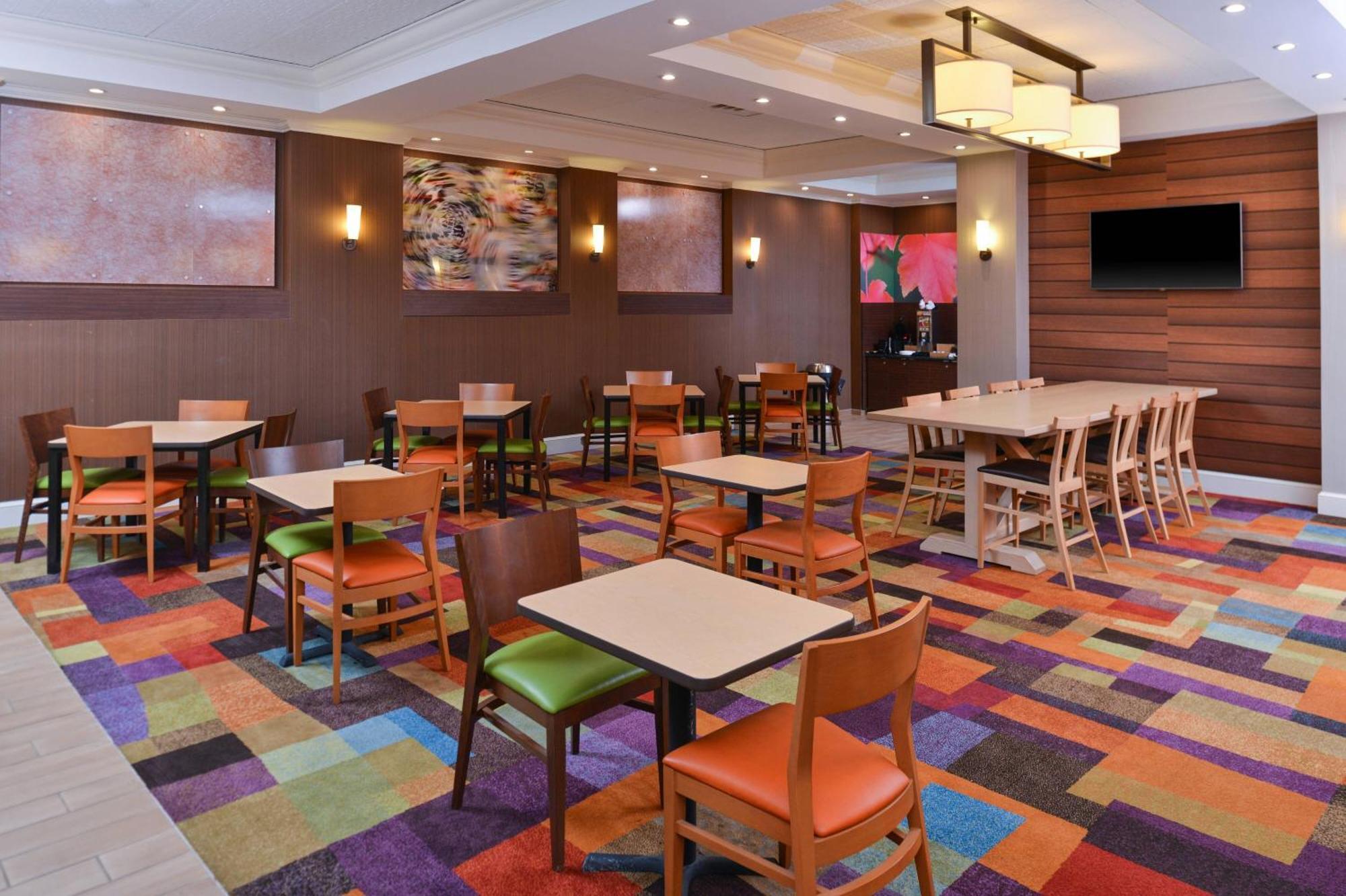 Hotel Fairfield & By Marriott Downtown