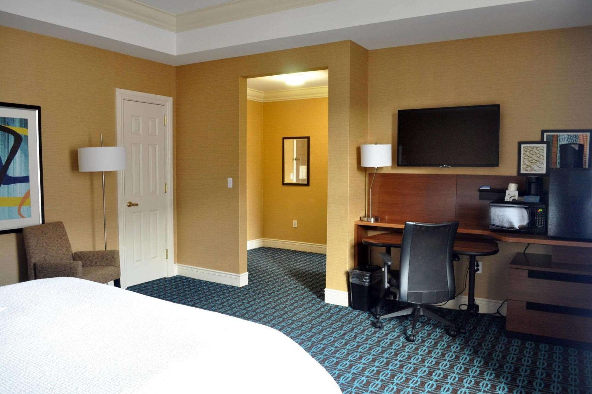 Hotel Fairfield & By Marriott Downtown