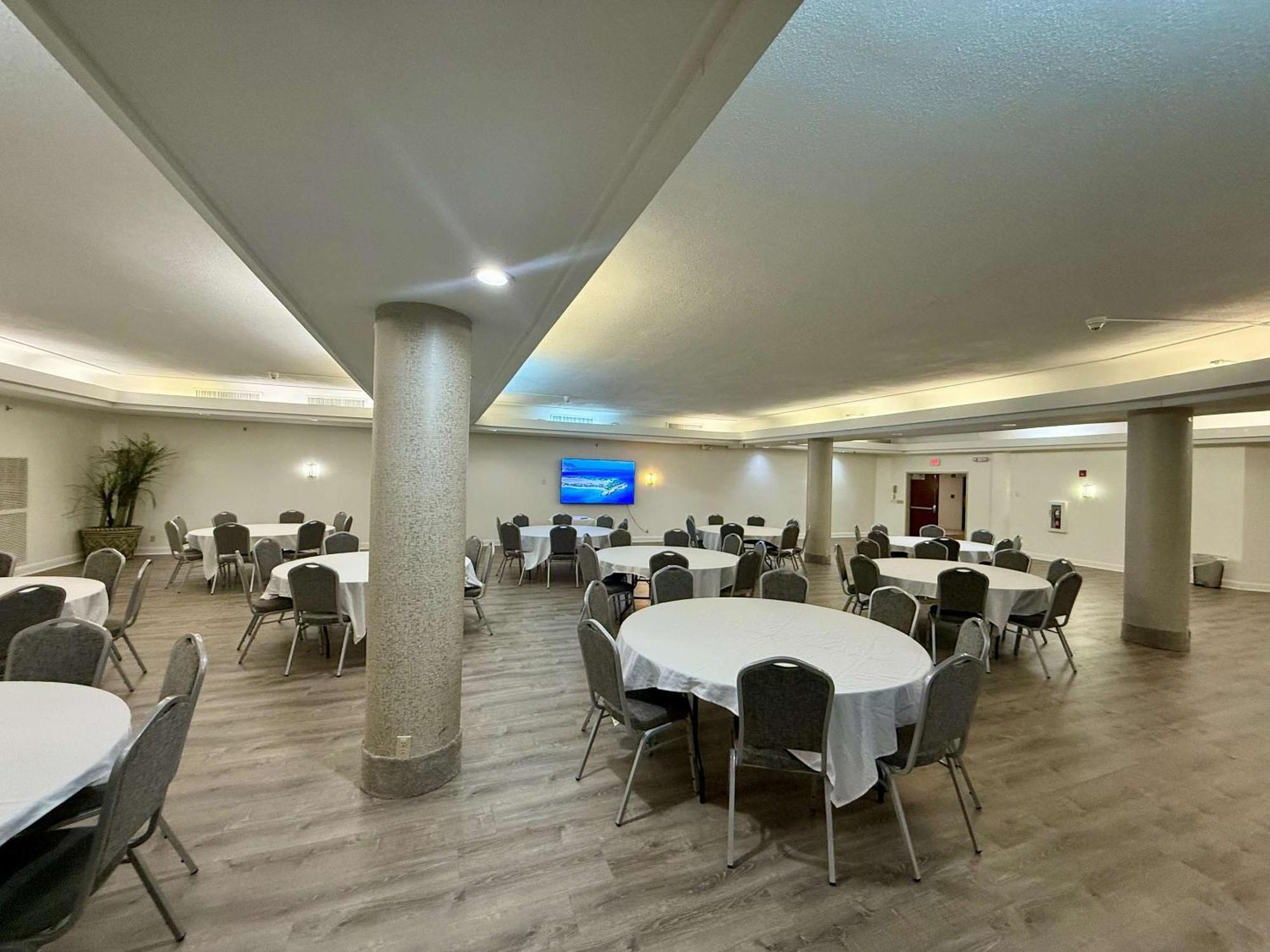 Hotel Country & By Radisson, Downtown New York 2*